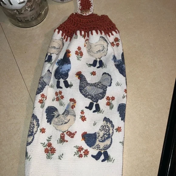 Hand Crafted Rust and White Chicken Kitchen Towel - Picture 3 of 4